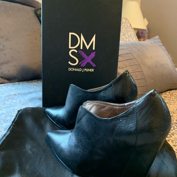 Donald J. Pliner wedge shoes - Picture 4 of 4